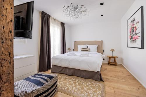 Apartment #2 Bedrooms #Place des Vosges #Paris03