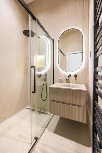 Apartment #2 Bedrooms #Place des Vosges #Paris03