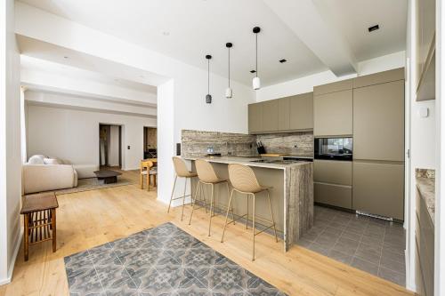 Apartment #2 Bedrooms #Place des Vosges #Paris03