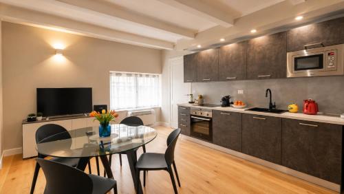 Montebello Central Apartment