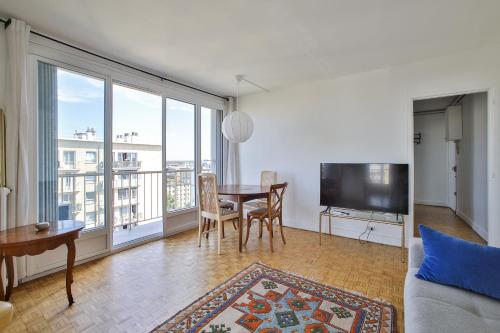 Apartment in the sky of Paris