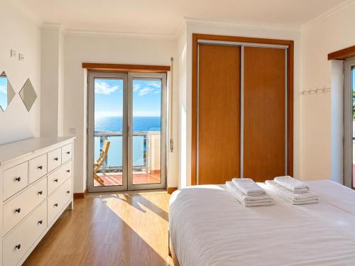 The Harbour House - Sea views everywhere