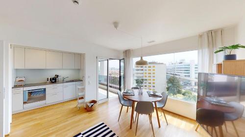 Unique Serviced Living - Gellertblick