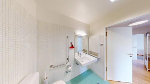 Unique Serviced Living - Gellertblick