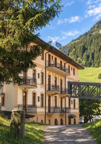 Thermenhotel Krone - inklusive Felsentherme