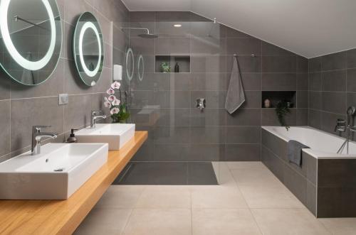 Villa Fasana-Apartment 5 by Vivi Rent