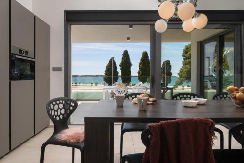 Villa Fasana-Apartment 5 by Vivi Rent