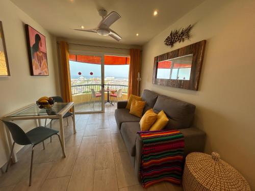 TORRES DEL SOL 15 floor THE HIGHEST
