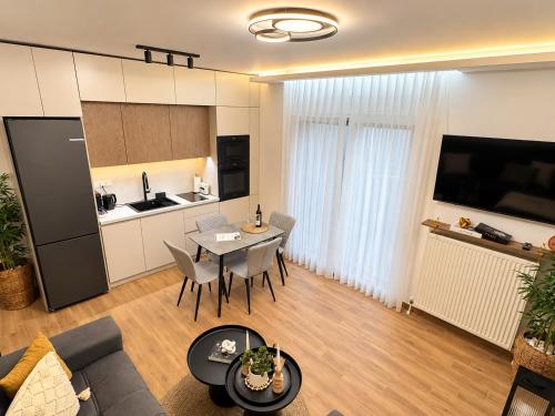Sea & Sun Luxury Apartment