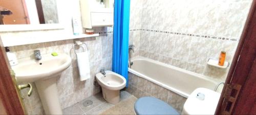 Los Cristianos, Room in shared apartment