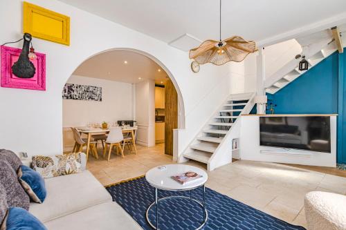 Maison Gilbert - Triplex 3 chambres - Gare à proximité