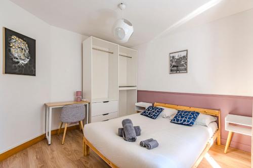 Maison Gilbert - Triplex 3 chambres - Gare à proximité