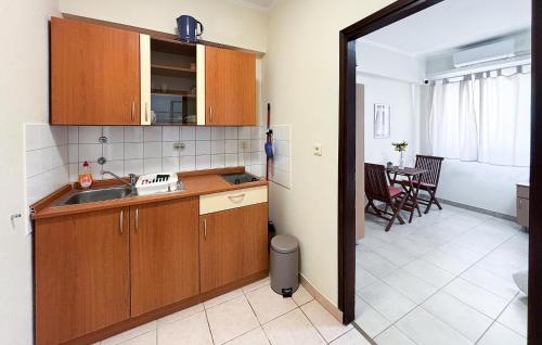 Gorgeous Apartment In Rab With Wifi