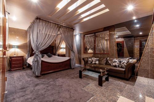 Hotel Latif(Adult Only)