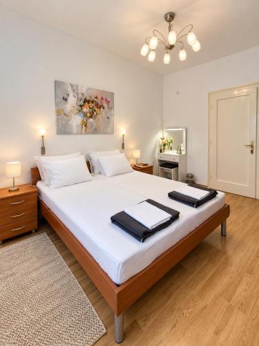 Split Apartment Worek