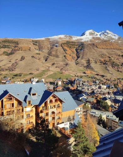 Beautiful 42m2 appartement, quiet, free covered parking