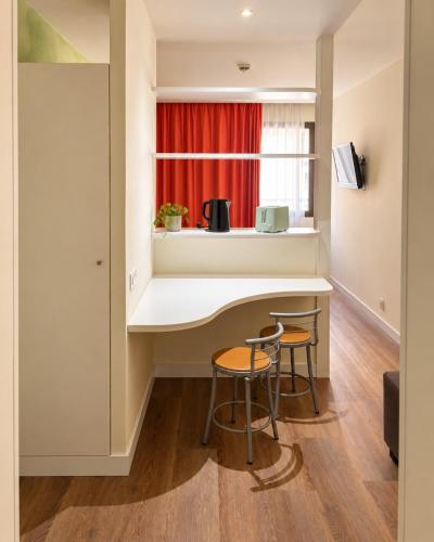 Estudio para 3 junto a Retiro y Serrano