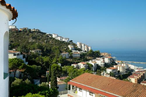 Magnífico apartamento con vistas al mar en Roses