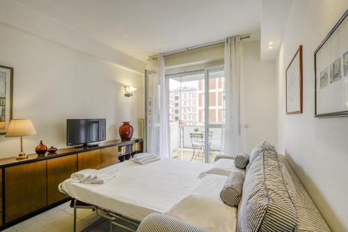 Alcuino, 5 Between Fiera Milano and CityLife