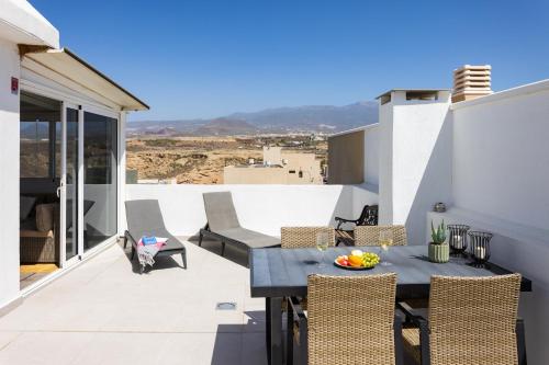 CHL Casa Arthur, ático en El Médano cerca de la playa