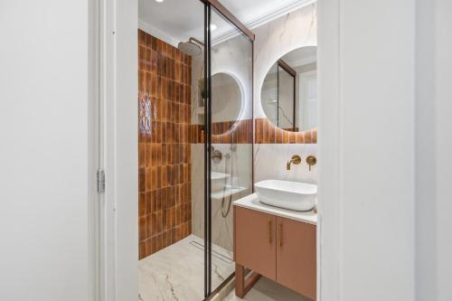 Hospi Living Empire Suites