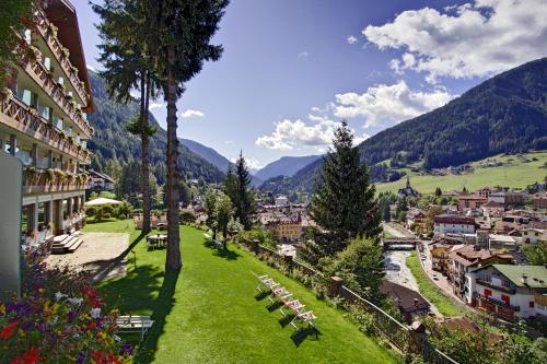 Gallery image of Hotel Catinaccio Rosengarten in Moena
