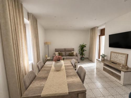 Gragea Suite