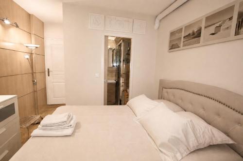 Long Stay Beaugrenelle Saint Charles 75015 Paris proche Tour Eiffel Ecole Cordon Bleu !!