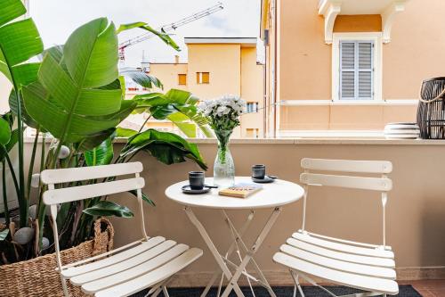 Cozy terrace Vatican apartment
