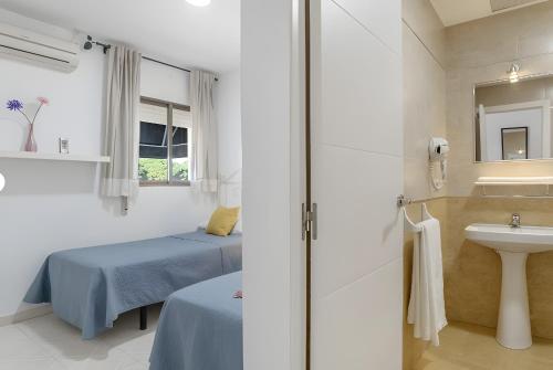 Hostal Avenida