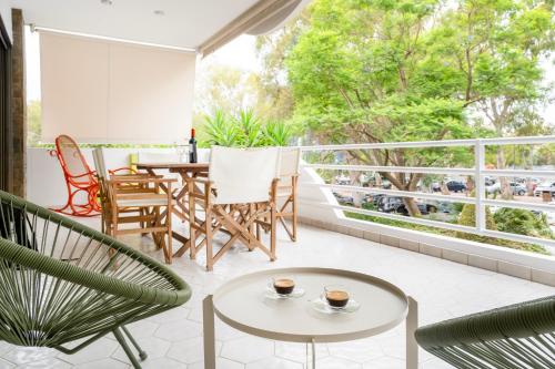 A47 Sunny Terrace Gem Central Glyfada Chic Flat