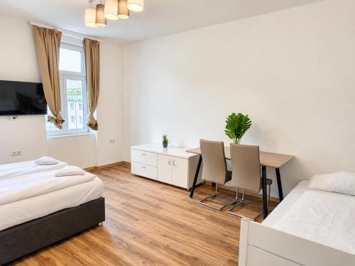 Stadthalle Long-Term ,Affordable 2BR Apt &Free WIFI