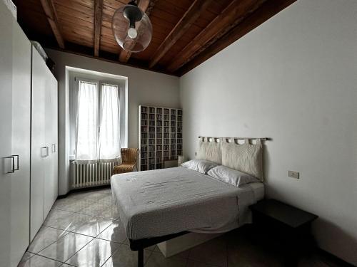 Casa De Sanctis Milano Navigli