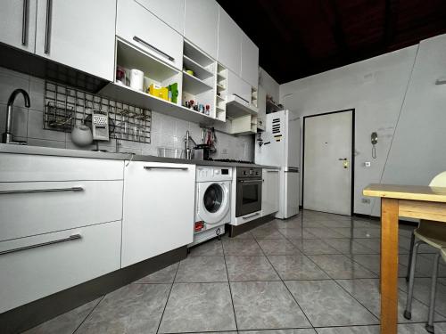 Casa De Sanctis Milano Navigli