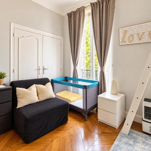 Bright Guest Suite by Place de la Bastille Marais
