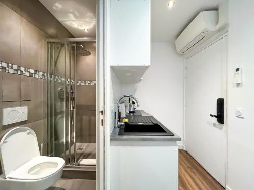 UrbanFlat 209 - Bright Air-Conditioned Studio for 3 - Heart of Paris