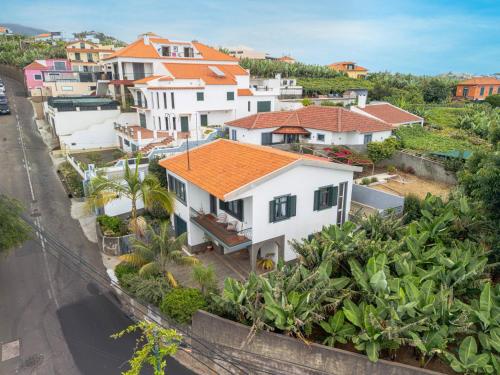 Casa dos Amigos by GALMI