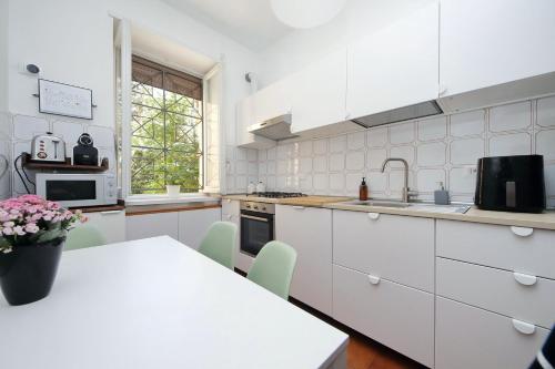 Bianca Apartment Colosseum - 3BR