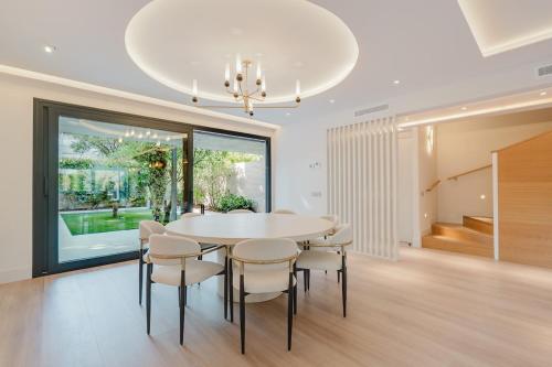 Amazing Villa Madrid