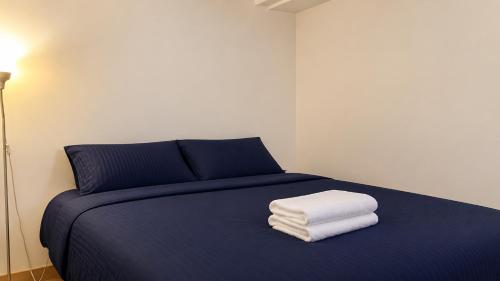 Boutique 1 Bedroom Apartment in Central Paris 2