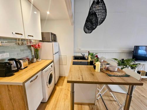 La Révolution, Bel Appartement Rénové Centre Historique climatisation