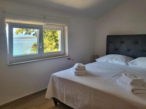 Apartment Prejac by the beach