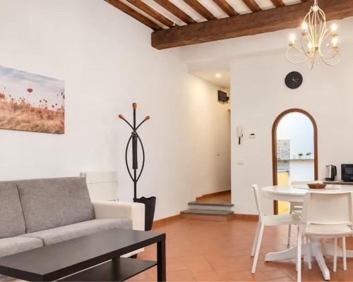 Borgo Allegri Apartment