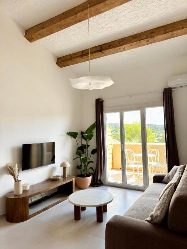 Charmant duplex avec vue dégagée et aperçu mer