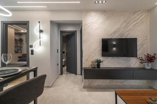 Central Deluxe Apartment