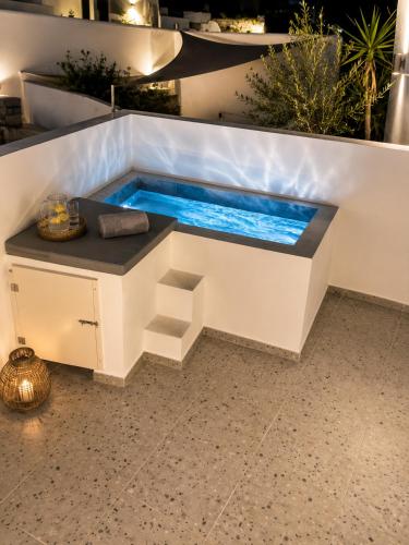 Fira Center Point Rooms