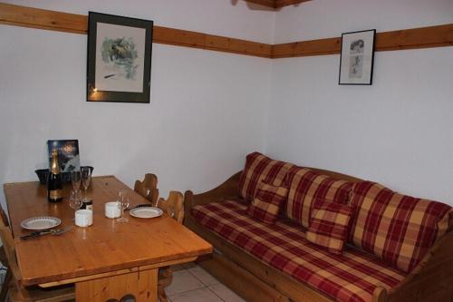 Résidence Reine Blanche - CHARMANT APPARTEMENT POUR 4 PERSONNES BIEN EQUIPE ET AU SEIN D'UN QUARTIER CALME MAE-7656