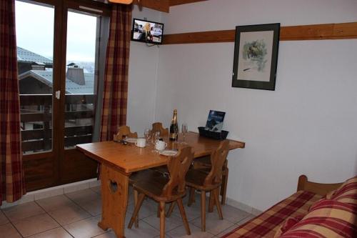 Résidence Reine Blanche - CHARMANT APPARTEMENT POUR 4 PERSONNES BIEN EQUIPE ET AU SEIN D'UN QUARTIER CALME MAE-7656