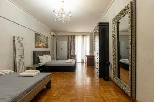 The Grand Central SKG