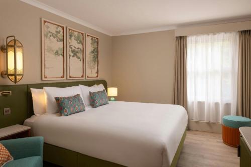 Standard Double Room with City View